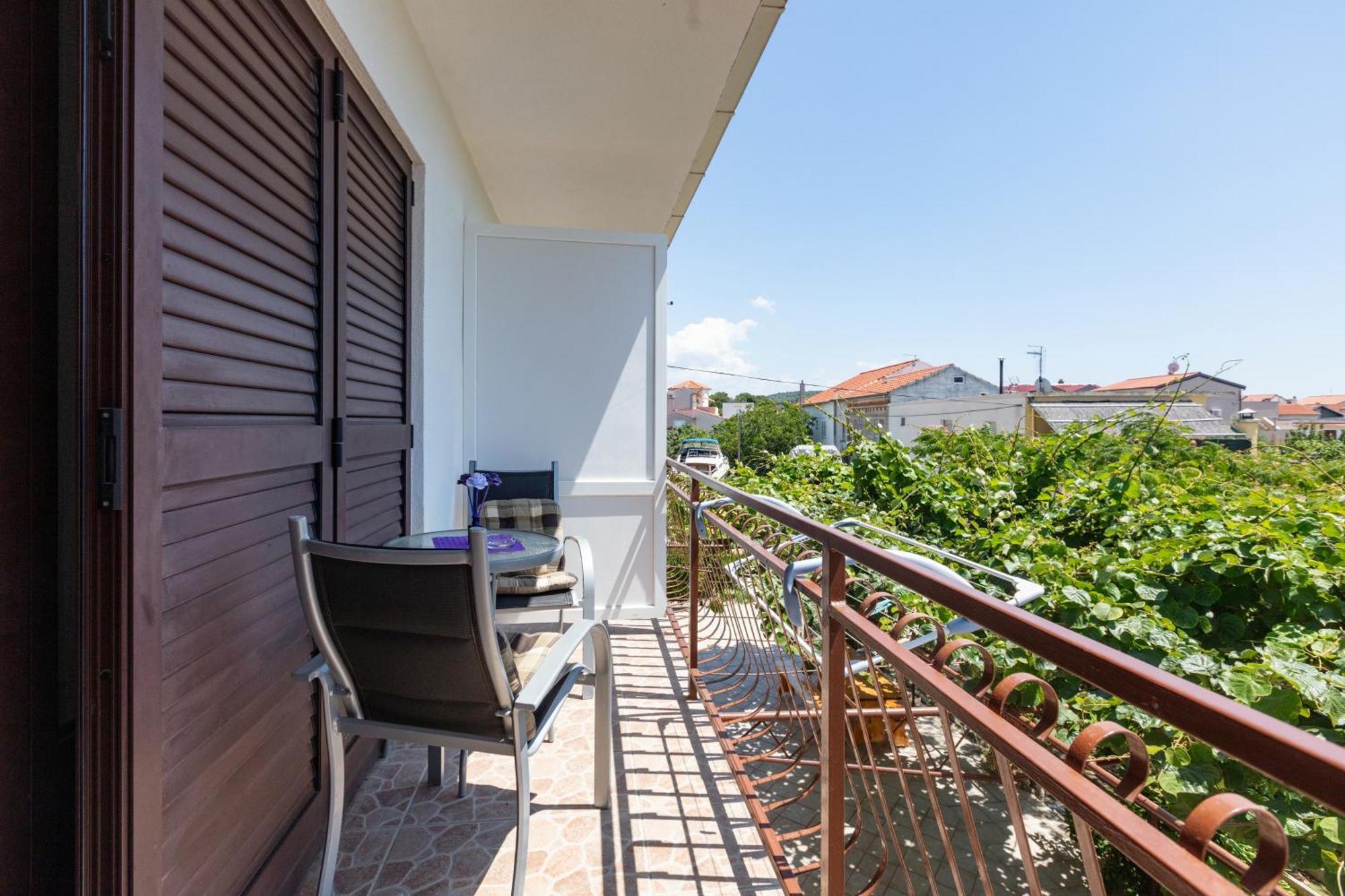 Apartments With A Parking Space Pirovac, Sibenik - 13263 Exterior foto